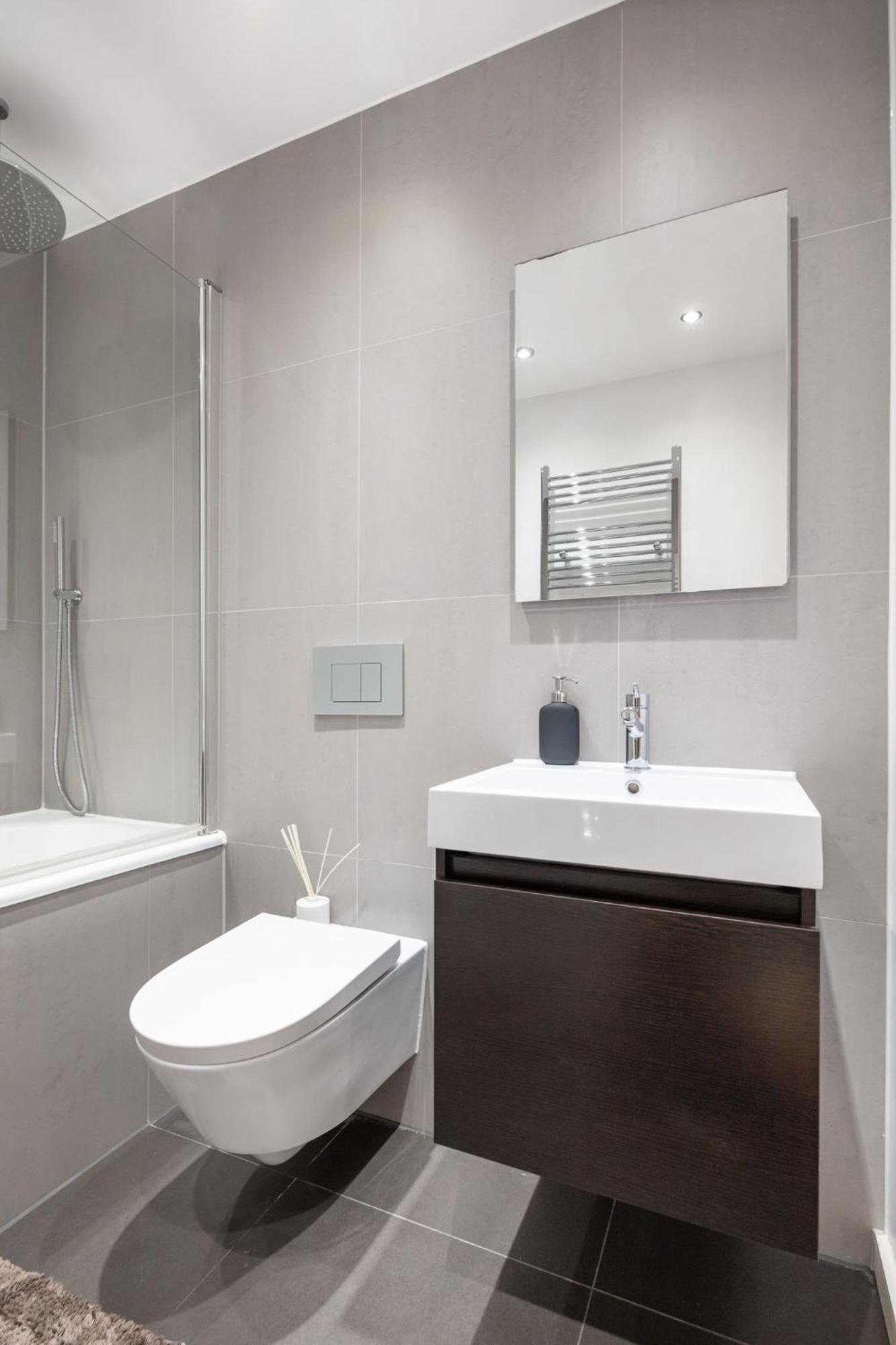 2 Bed - 4 Local Train Stations! Appartamento Londra